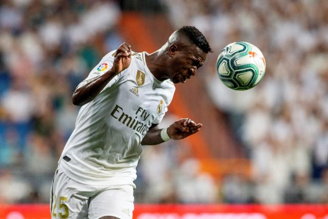 周琦20+20皮特森空砍60+12+7 广东险胜吉林