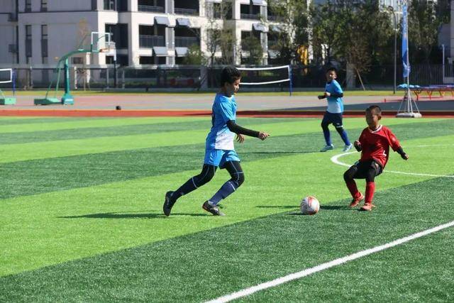 莫兰特22分灰熊胜爵士 三球34+11黄蜂逆转火箭